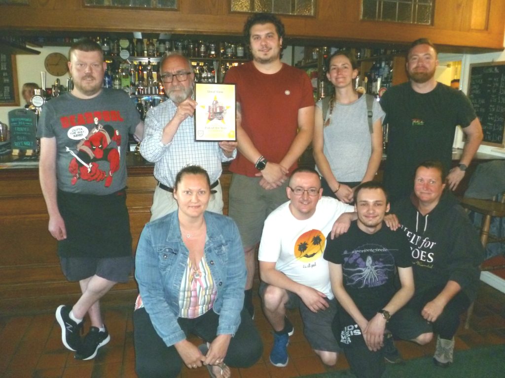 Sheaf View presented with South Sheffield area pub of the year CAMRA